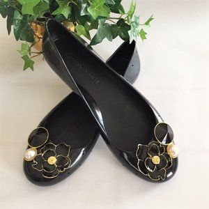 BCBG Max Azria jelly flats